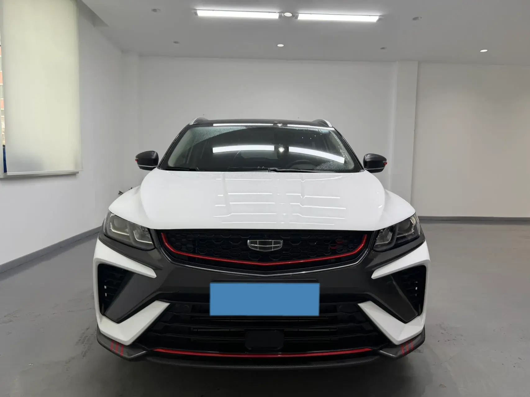 2021 GEELY COOLRAY thumbnail 2