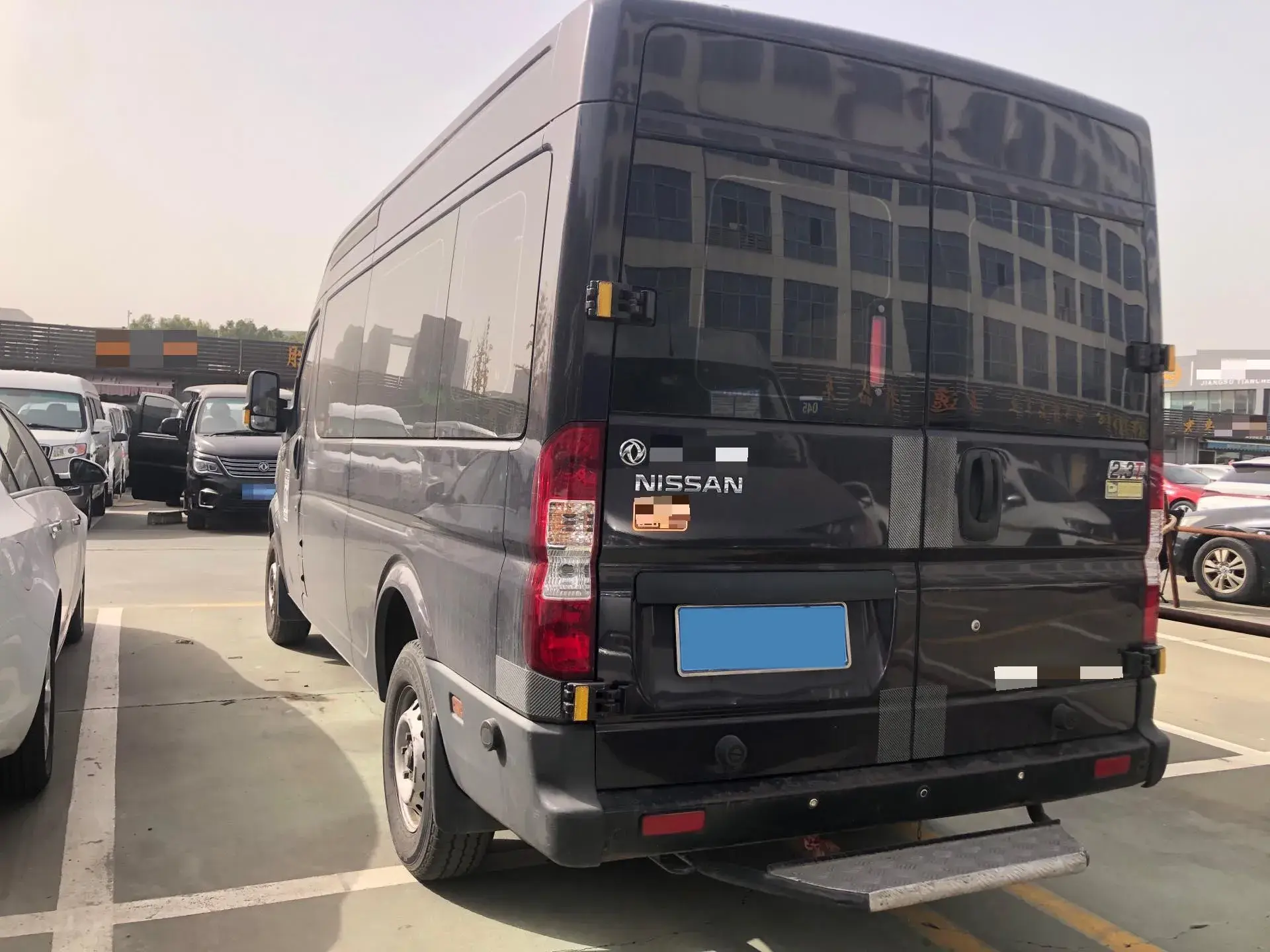 2021 DONGFENG DFAC thumbnail 3