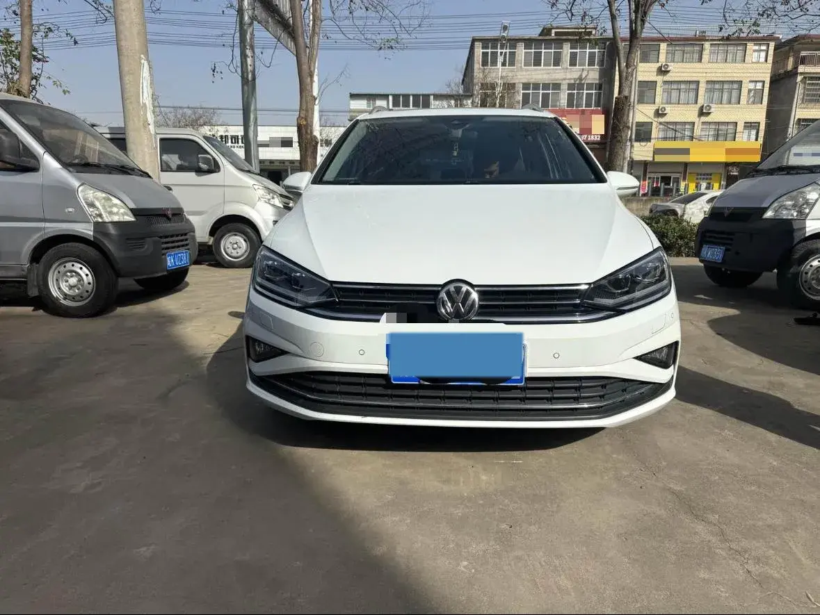 2019 VOLKSWAGEN GOLF thumbnail 2