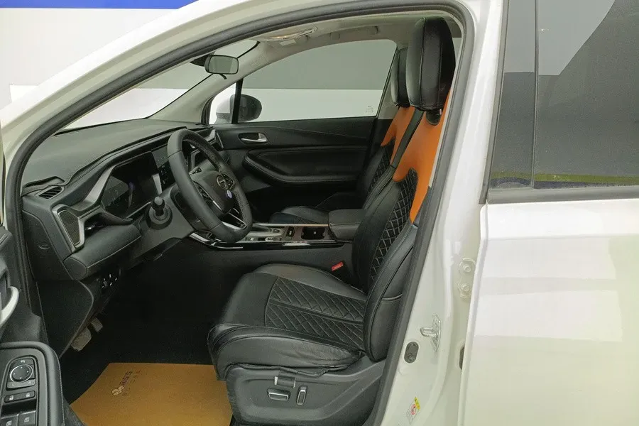 2022 GAC Trumpchi GS4 1.5T 169HP L4 6AT,autocango,china used car exporter,china ev exporter,chinese used car exporter,chinese used ev exporter