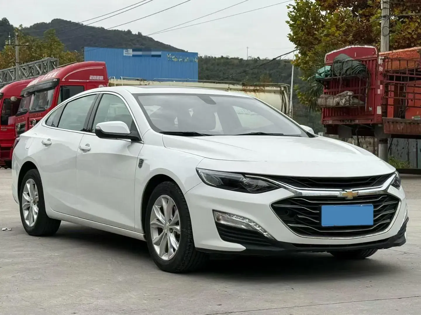 2020 CHEVROLET MALIBU thumbnail 3