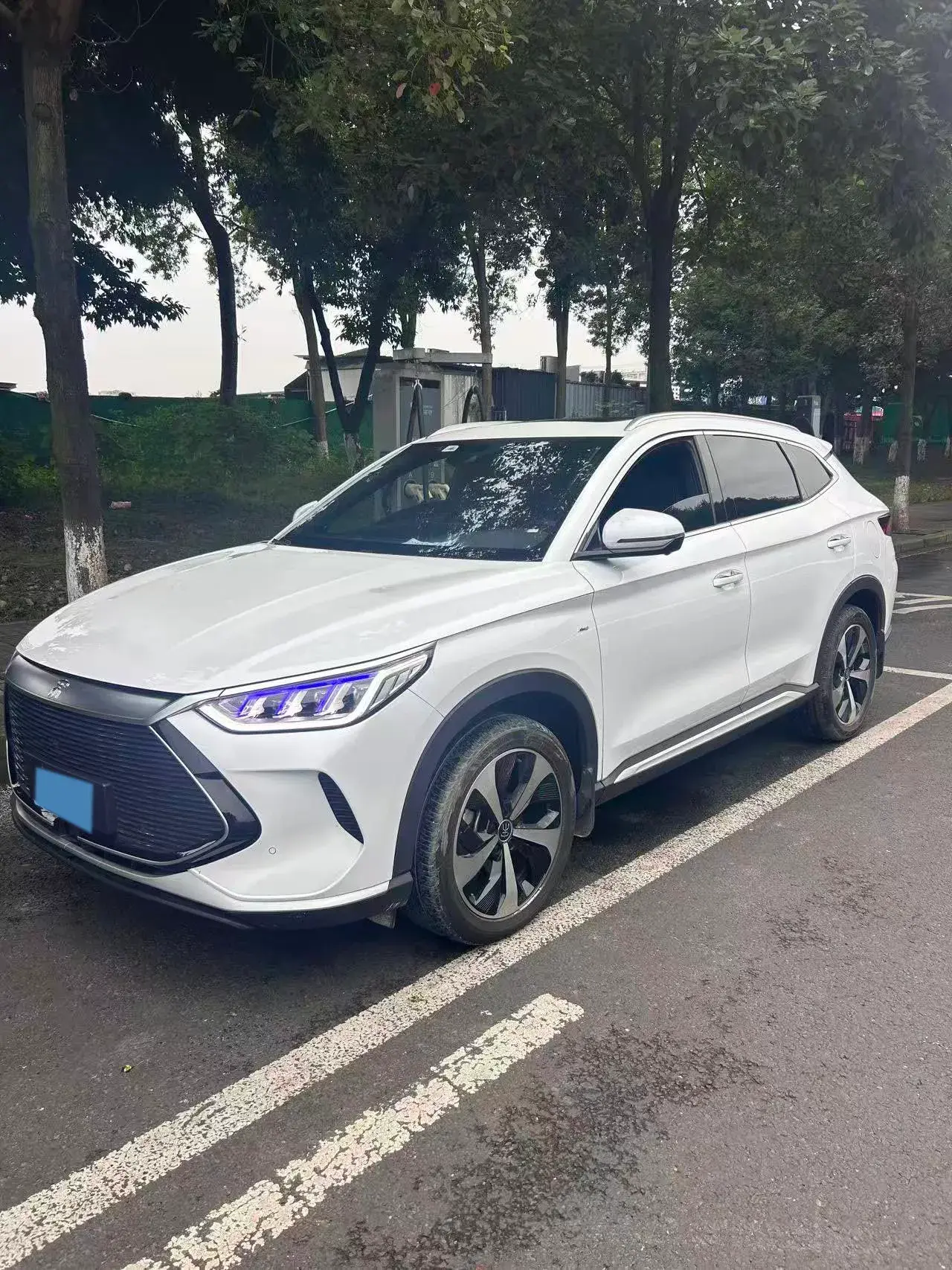 2022 BYD SONG view 1