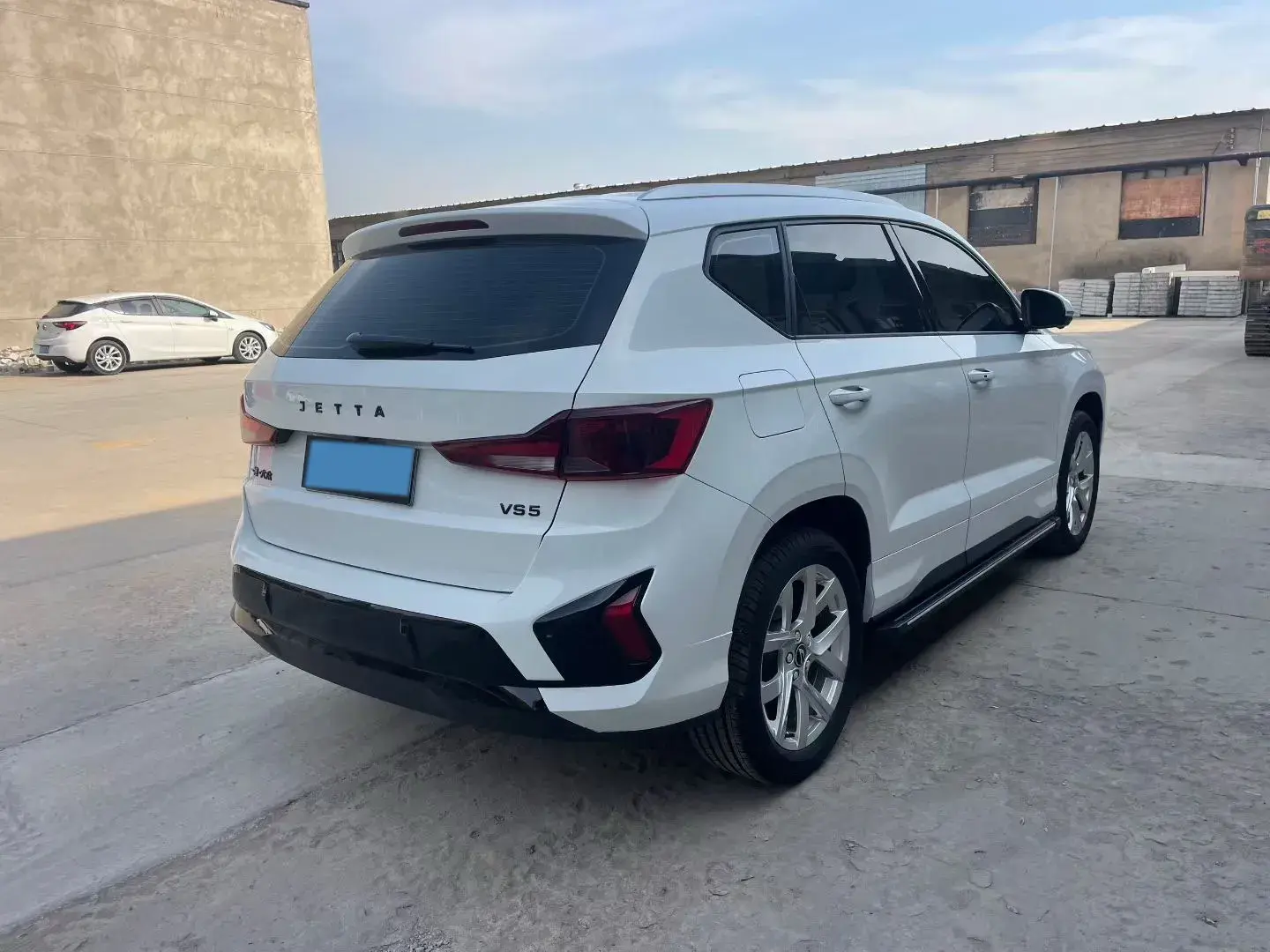2024 JETTA VS5 thumbnail 4