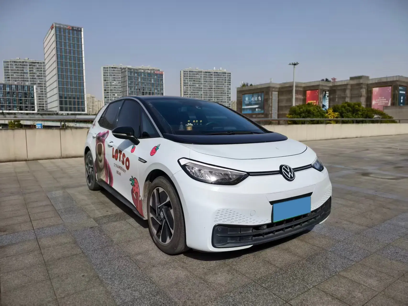 2023 VOLKSWAGEN ID.3 thumbnail 2