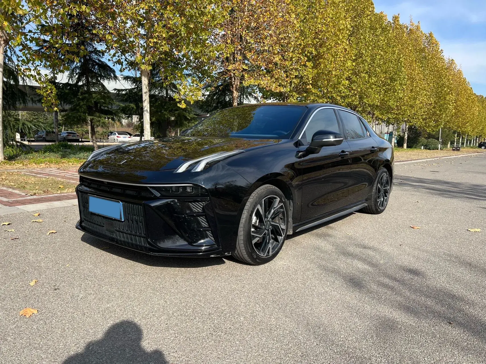 2023 LYNK&CO 03 view 1