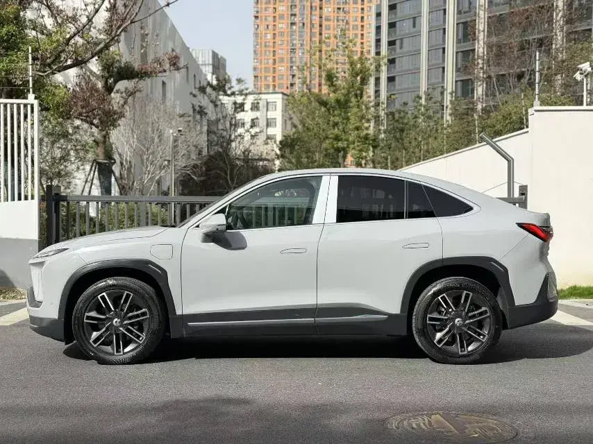 2022 NIO EC6 thumbnail 3