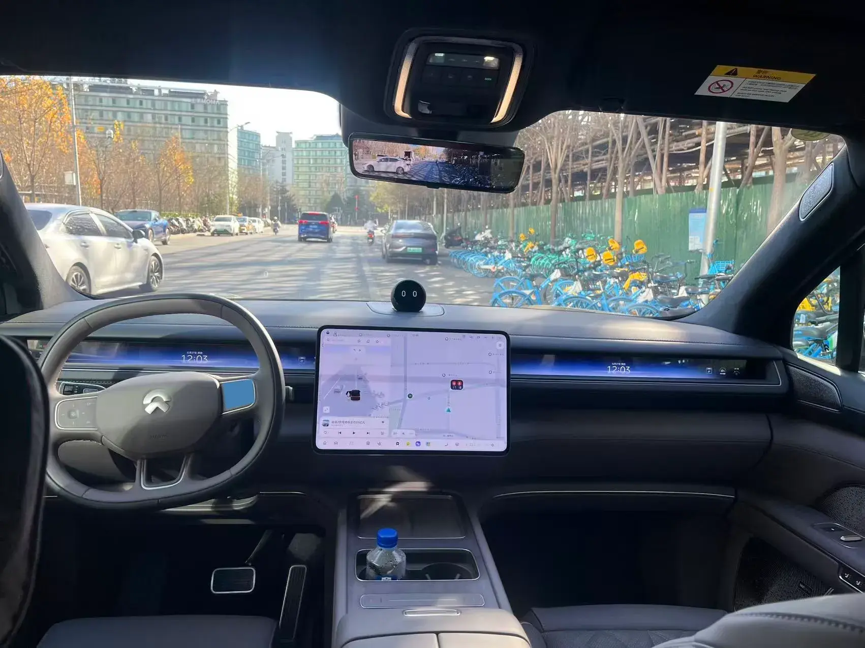 2023 NIO ES8 thumbnail 3