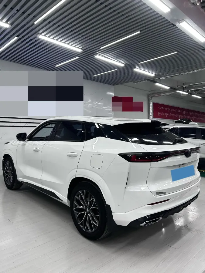 2024 ChangAn UNI-Z 1.5L 98HP L4 E-CVT PHEV 18.4KWH,autocango,china used car exporter,china ev exporter,chinese used car exporter,chinese used ev exporter