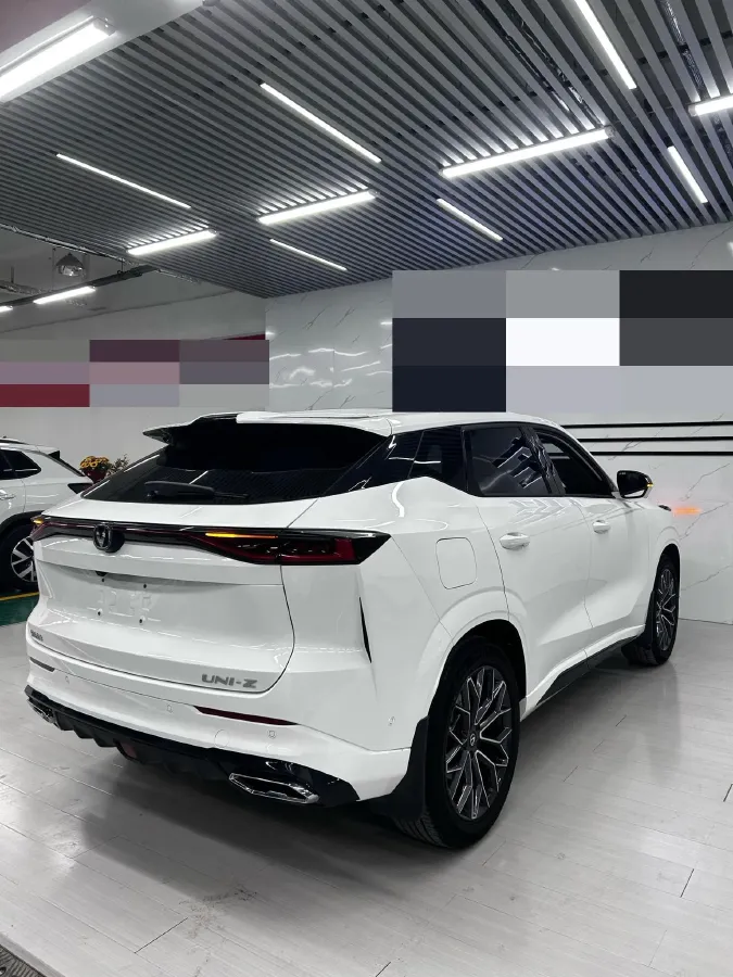 2024 ChangAn UNI-Z 1.5L 98HP L4 E-CVT PHEV 18.4KWH,autocango,china used car exporter,china ev exporter,chinese used car exporter,chinese used ev exporter