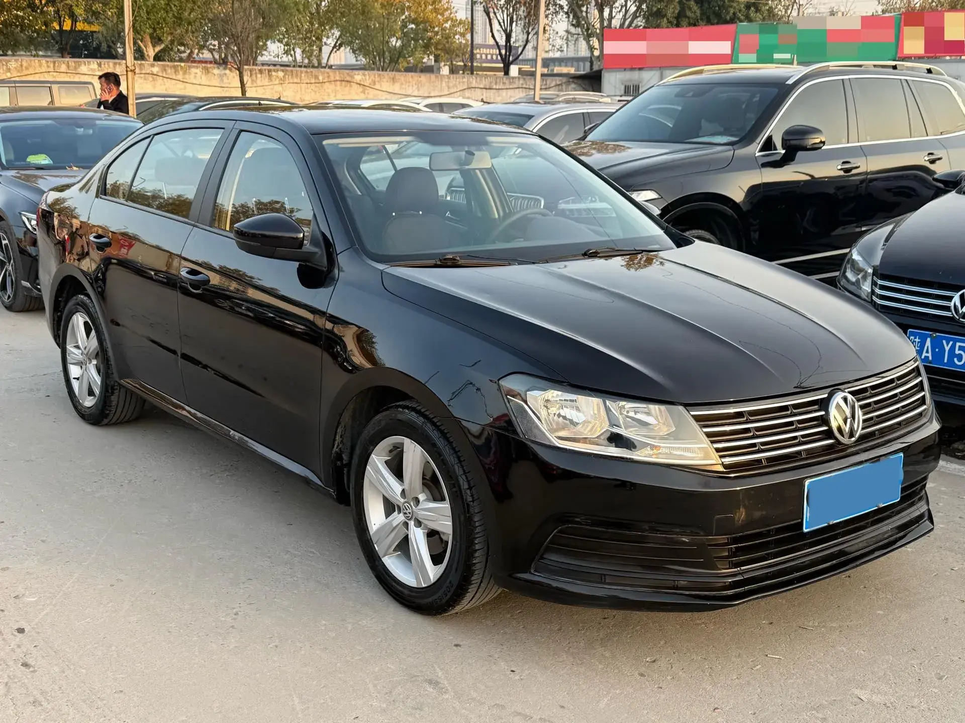 2017 VOLKSWAGEN LAVIDA thumbnail 3