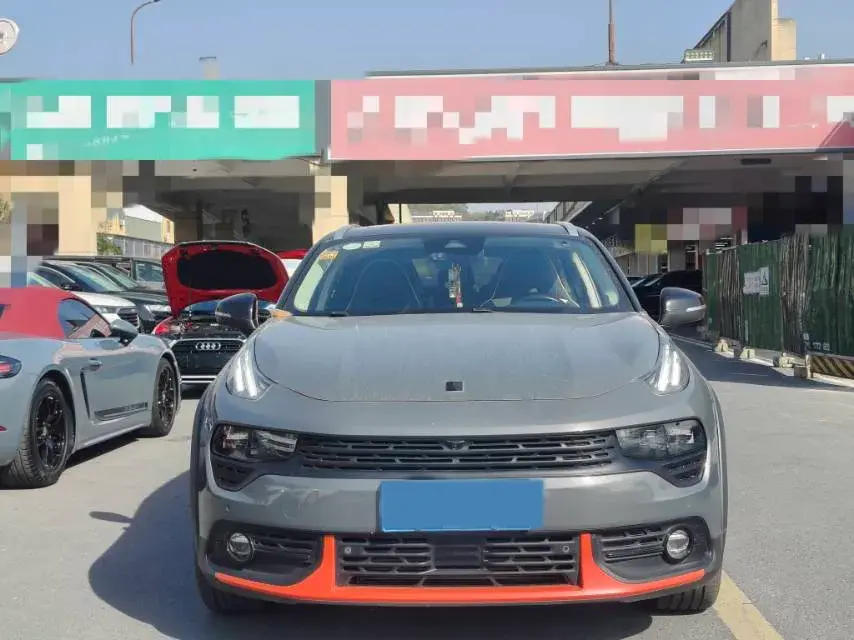 2018 LYNK&CO 02 thumbnail 2