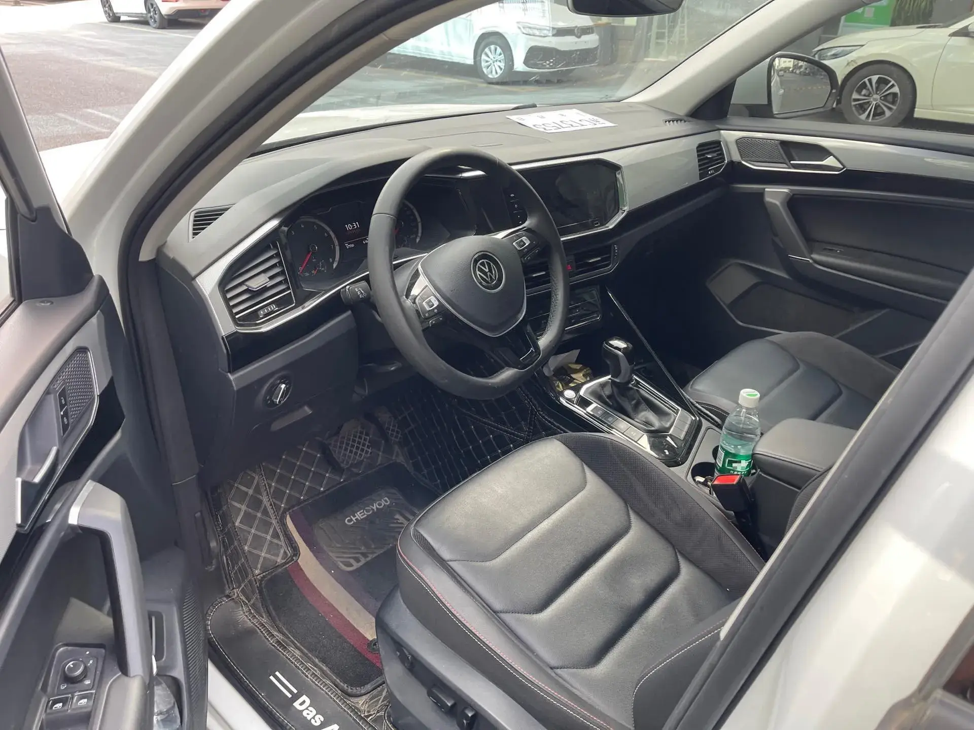 2022 VOLKSWAGEN TAYRON thumbnail 3