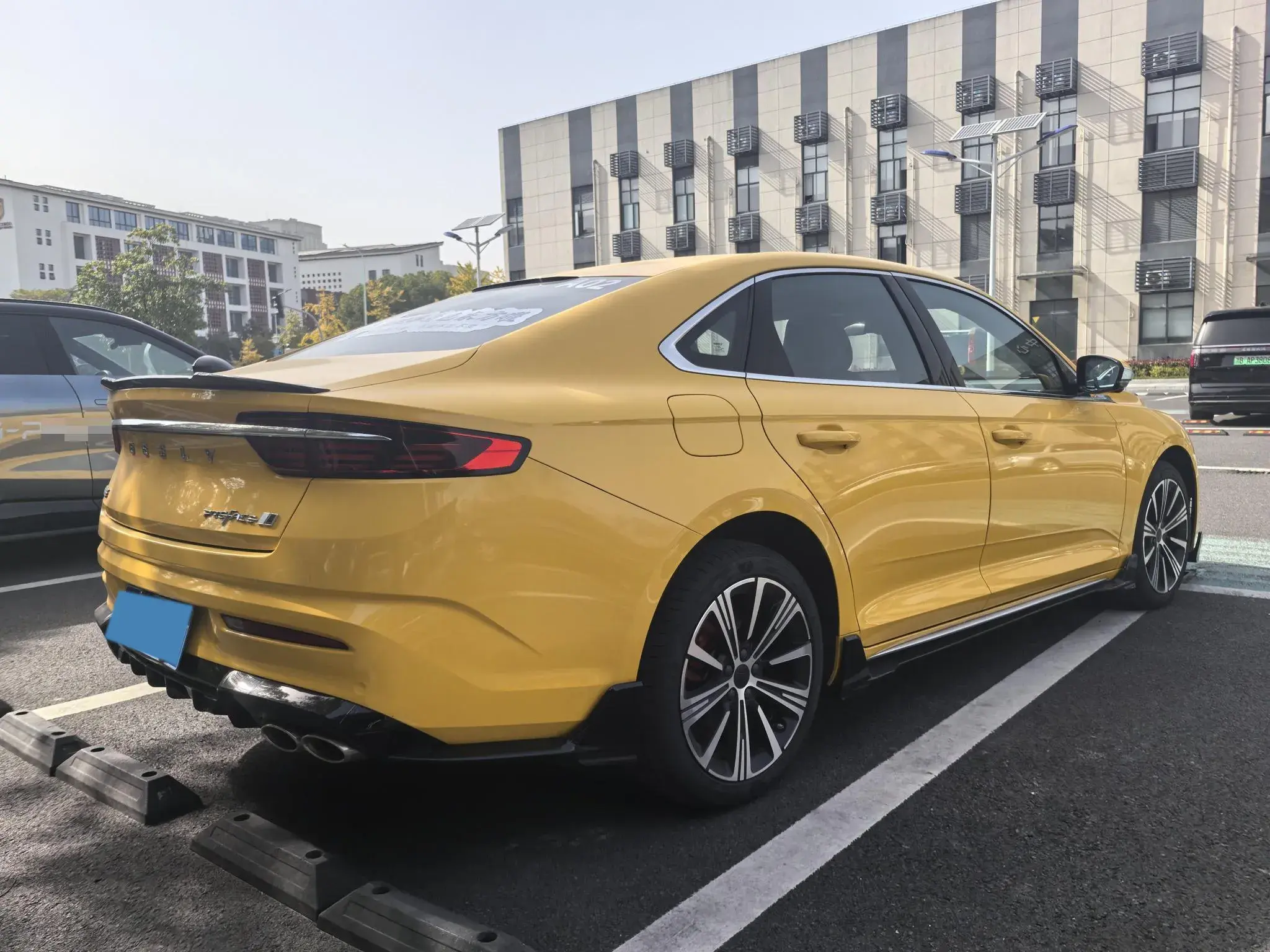 2025 GEELY PREFACE thumbnail 3