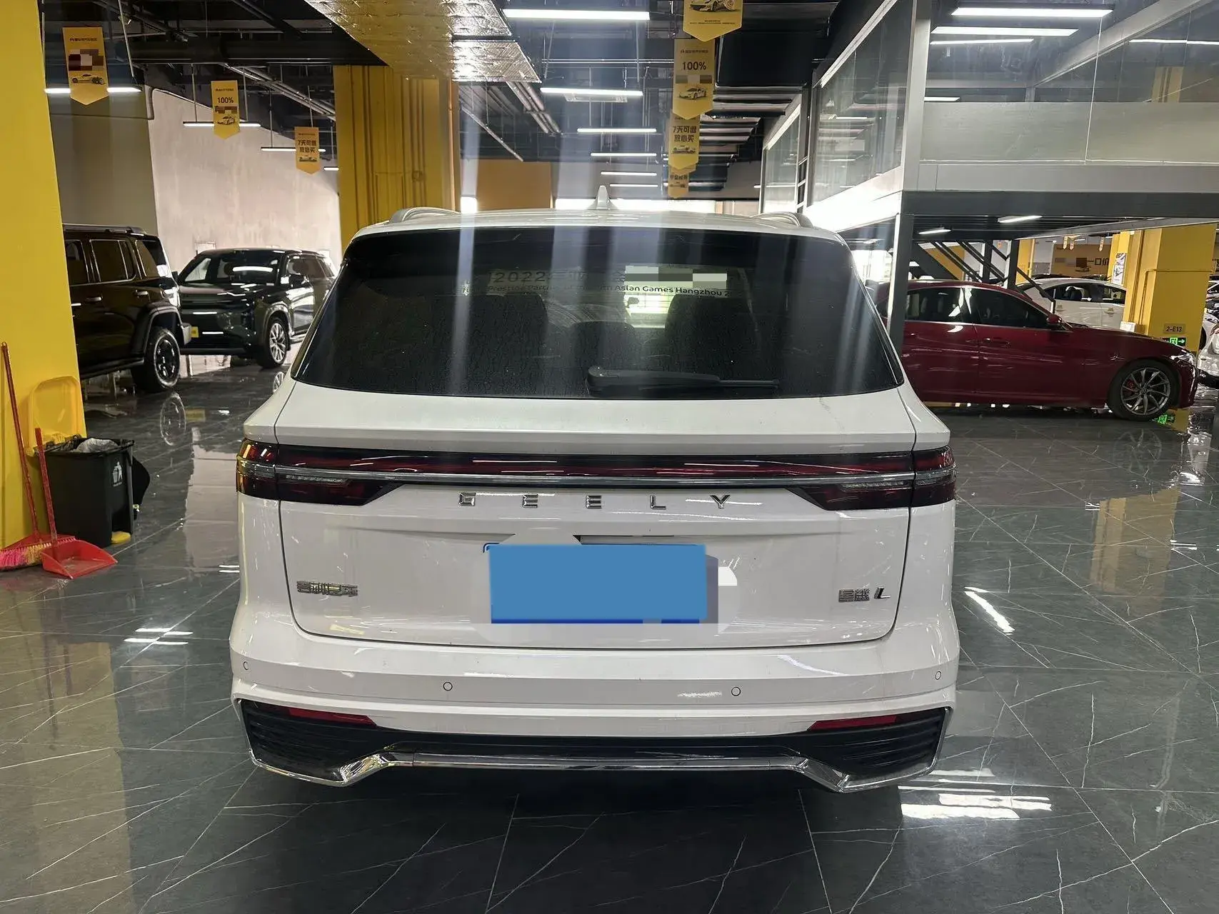 2024 GEELY MONJARO thumbnail 3