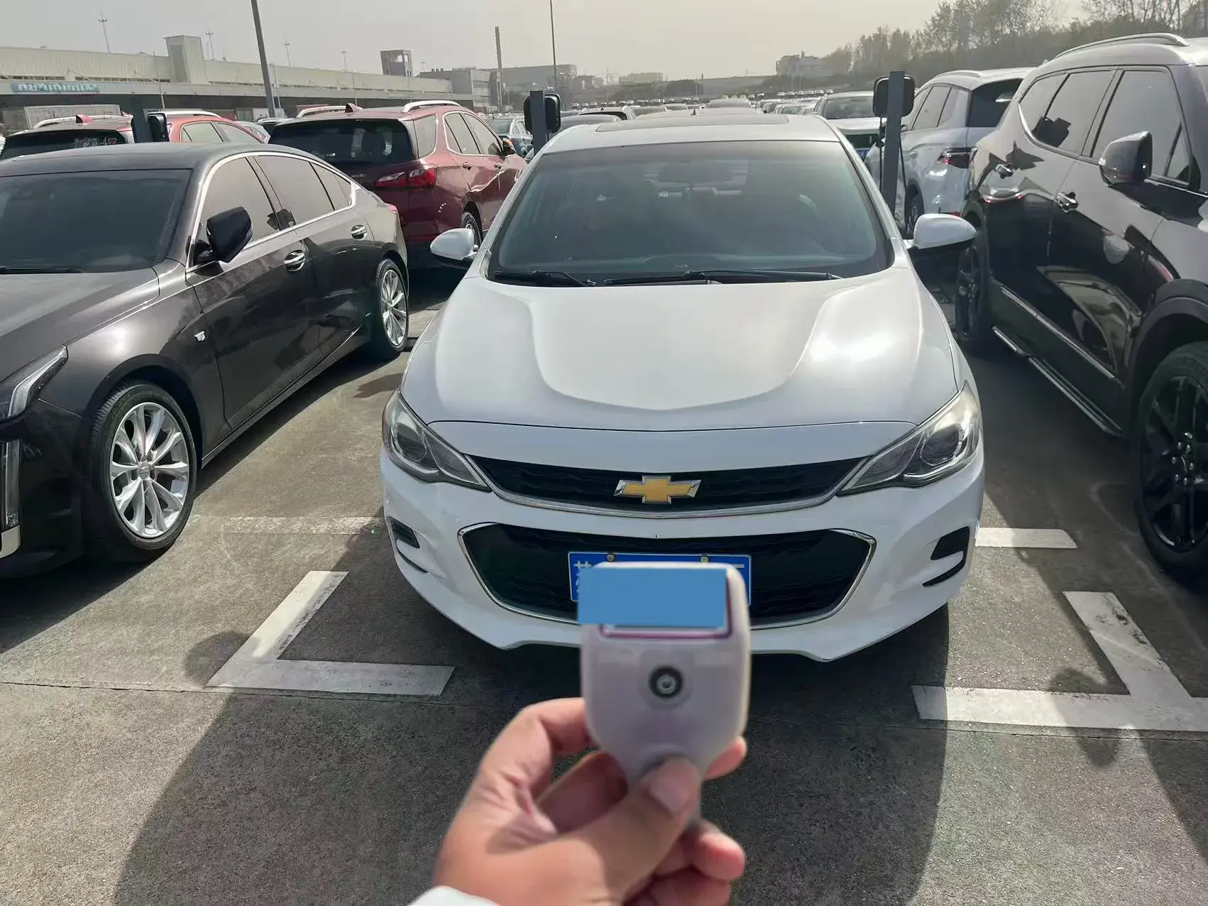 2019 CHEVROLET CAVALIER thumbnail 2