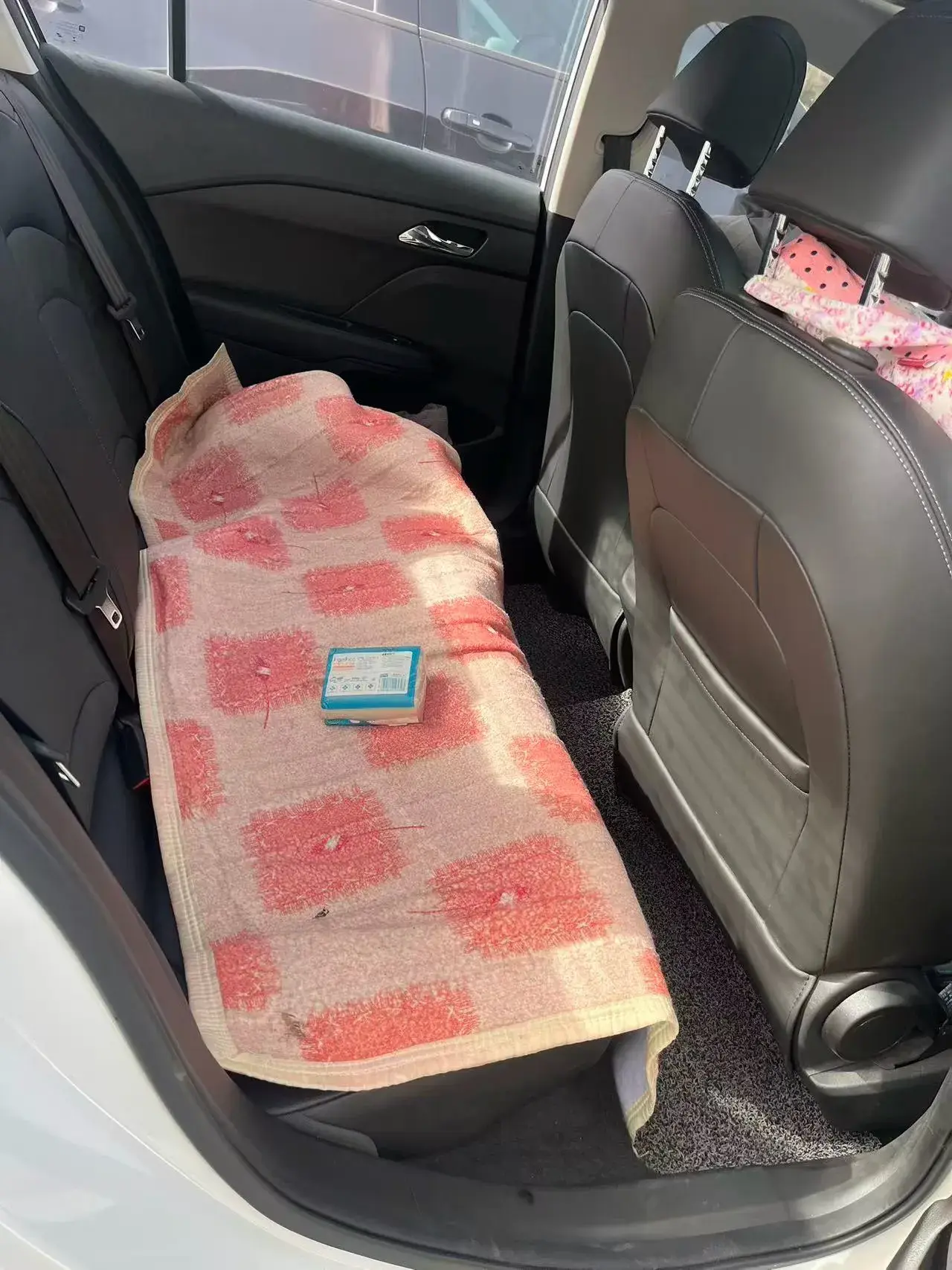 2019 CHEVROLET CAVALIER thumbnail 4