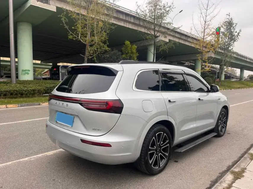 2024 AITO AITO thumbnail 4