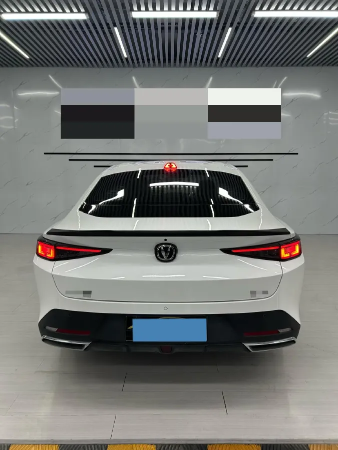 2023 ChangAn Lamore 1.5T 170HP L4 7DCT,autocango,china used car exporter,china ev exporter,chinese used car exporter,chinese used ev exporter