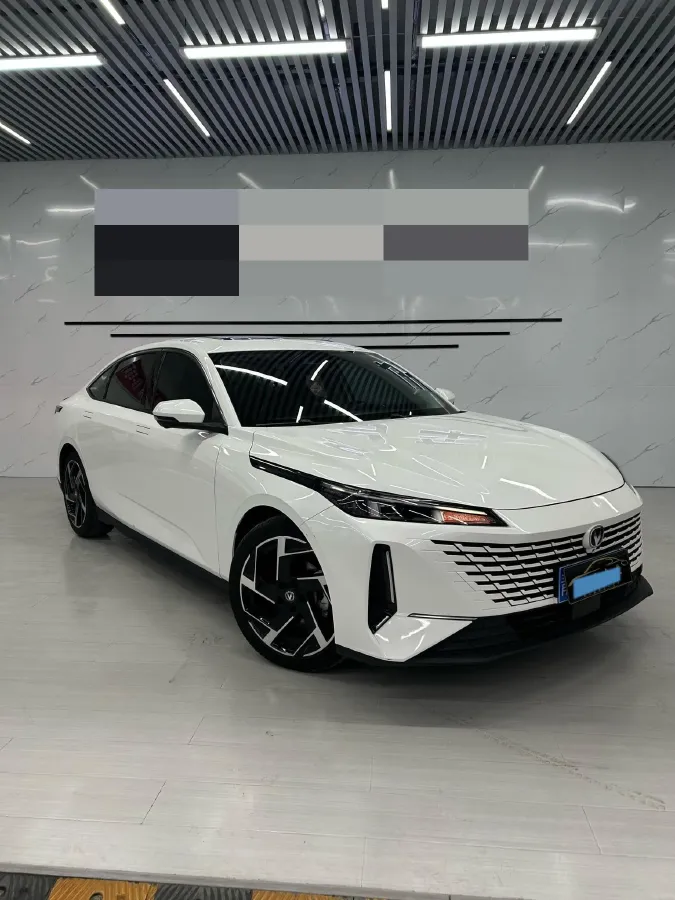 2023 ChangAn Lamore 1.5T 170HP L4 7DCT,autocango,china used car exporter,china ev exporter,chinese used car exporter,chinese used ev exporter