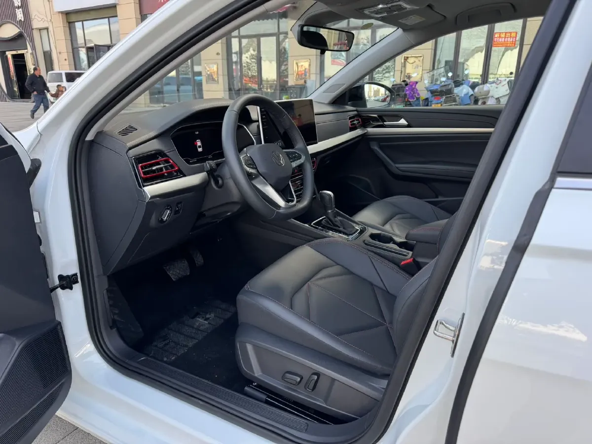 2024 Volkswagen Lavida 1.5T 160HP L4 7DCT,autocango,china used car exporter,china ev exporter,chinese used car exporter,chinese used ev exporter