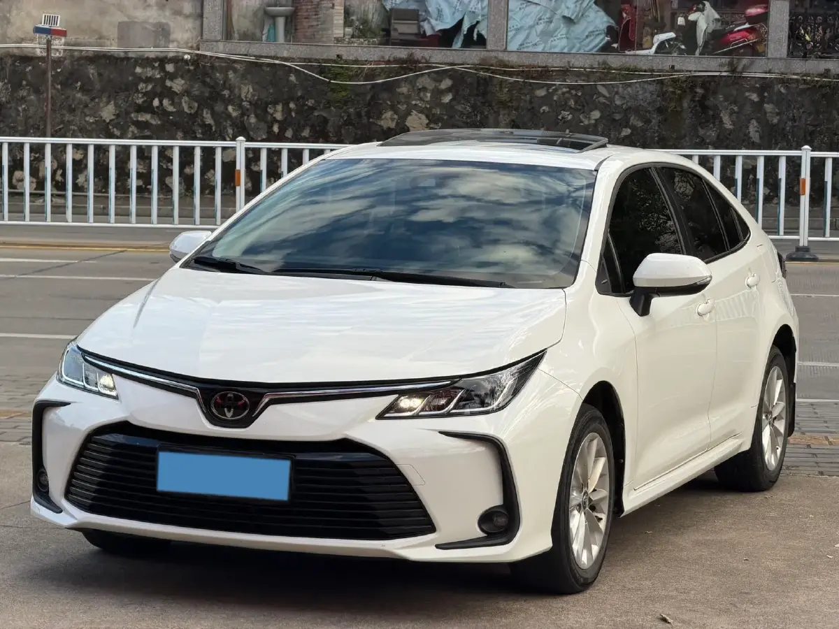 2021 Toyota Corolla 1.2T 116HP L4 CVT