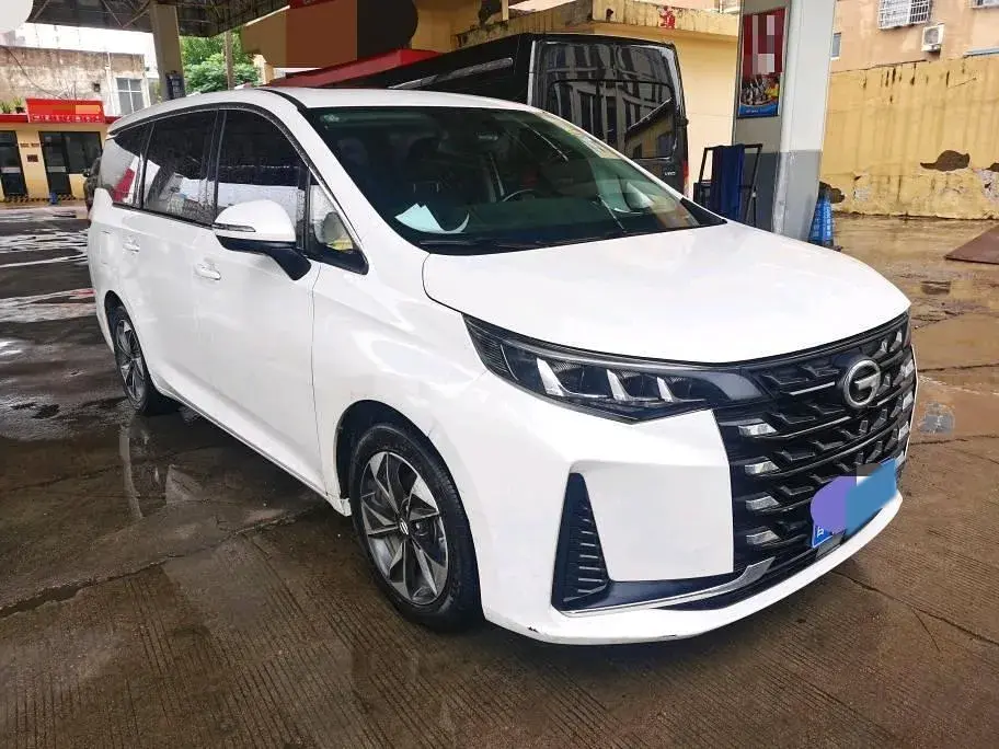 2021 GAC TRUMPCHI thumbnail 3