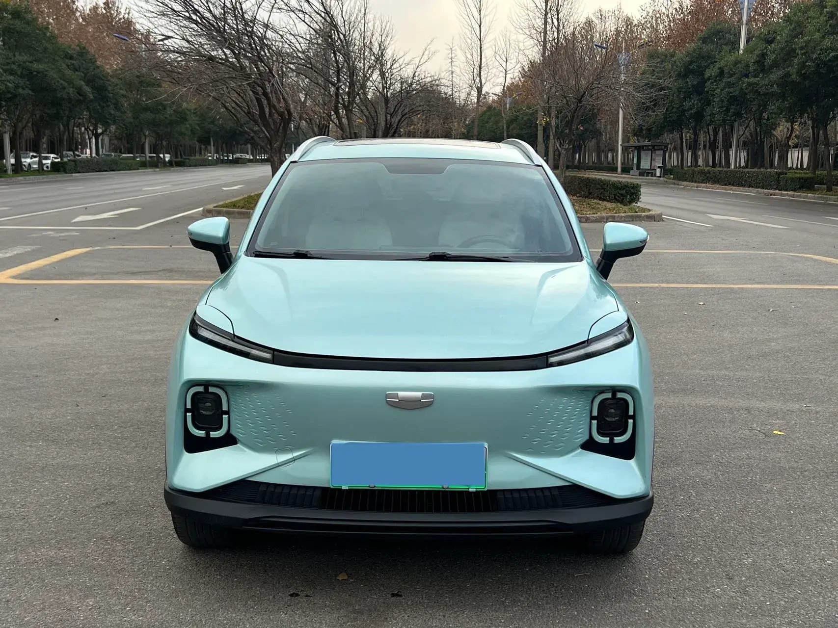 2024 GEOMETRY E thumbnail 2