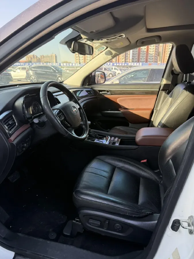 2017 GAC Trumpchi GS8 2.0T 201HP L4 6AT,autocango,china used car exporter,china ev exporter,chinese used car exporter,chinese used ev exporter