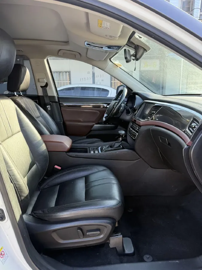 2017 GAC Trumpchi GS8 2.0T 201HP L4 6AT,autocango,china used car exporter,china ev exporter,chinese used car exporter,chinese used ev exporter