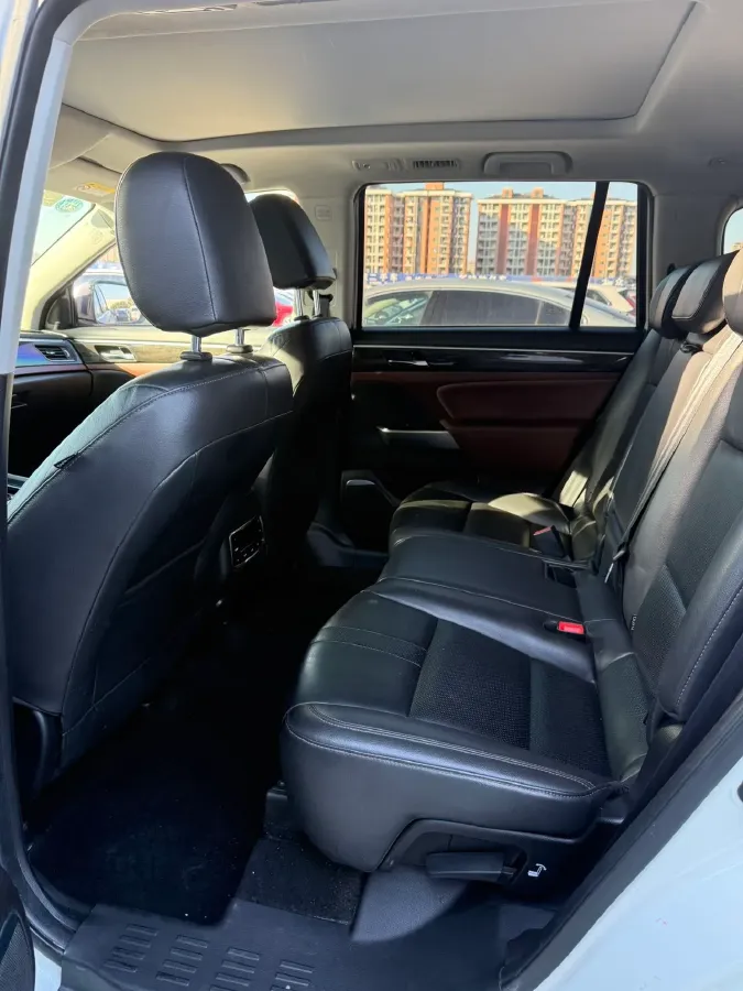 2017 GAC Trumpchi GS8 2.0T 201HP L4 6AT,autocango,china used car exporter,china ev exporter,chinese used car exporter,chinese used ev exporter