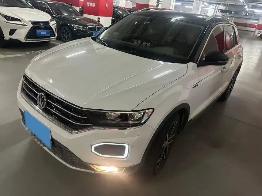 2019 VOLKSWAGEN T-ROC view 1