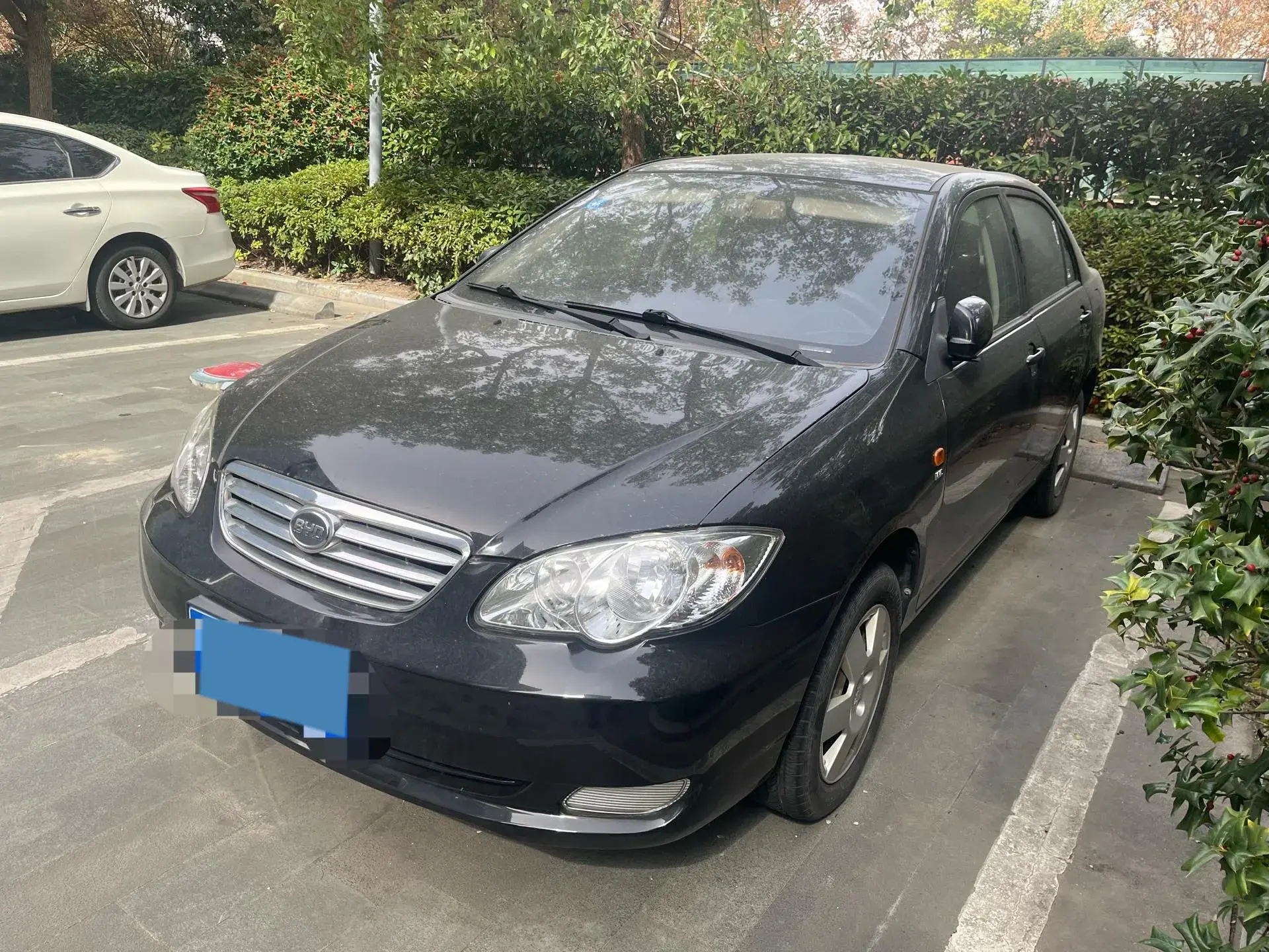 2020 BYD F3 view 1