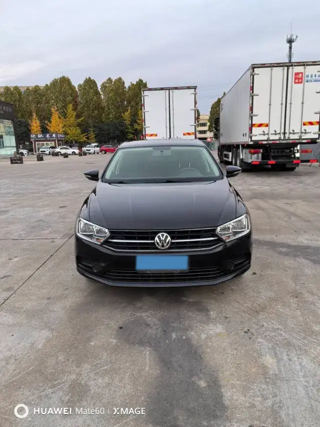 2018 VOLKSWAGEN BORA thumbnail 2