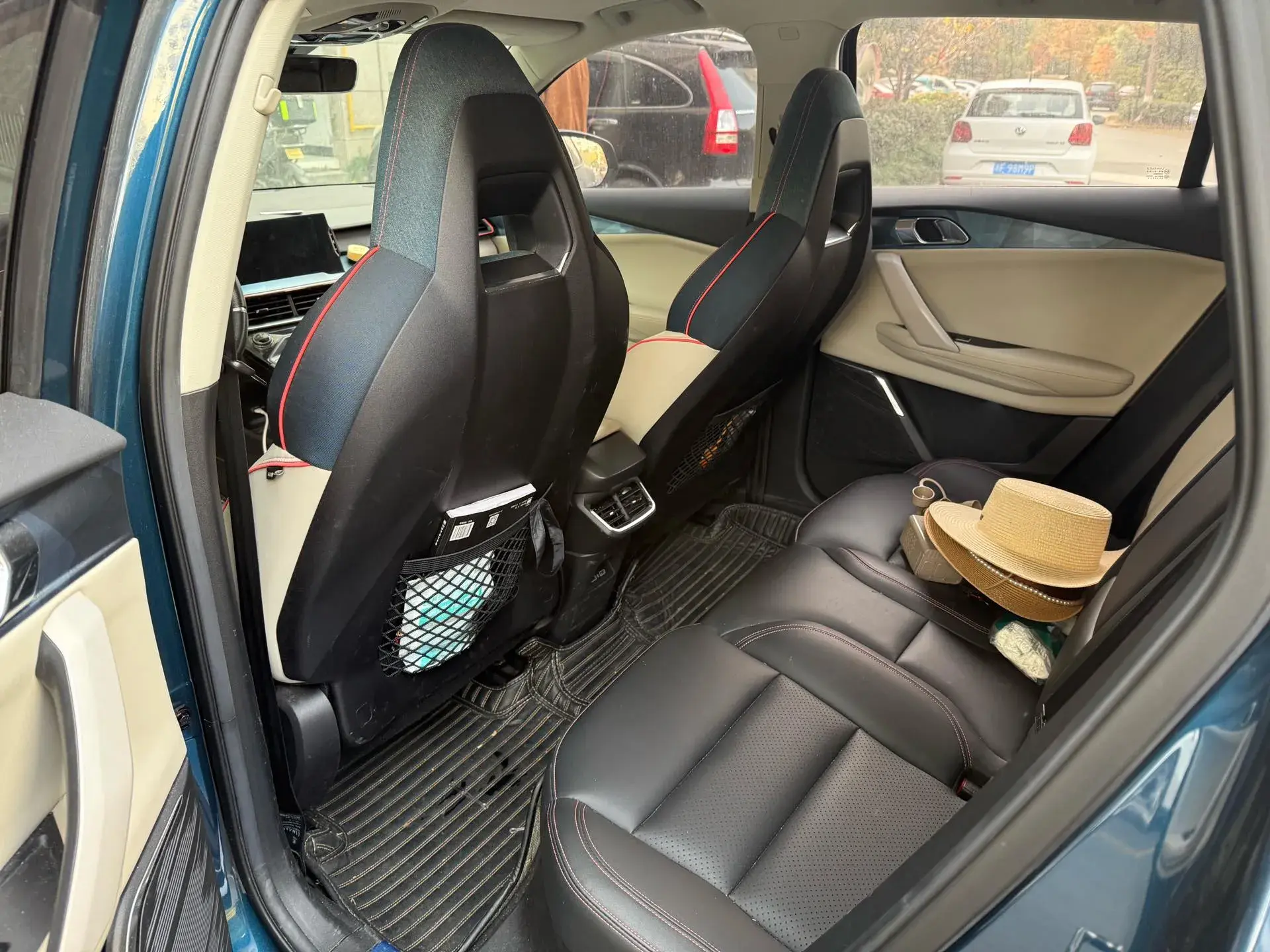 2020 LYNK&CO 06 thumbnail 4