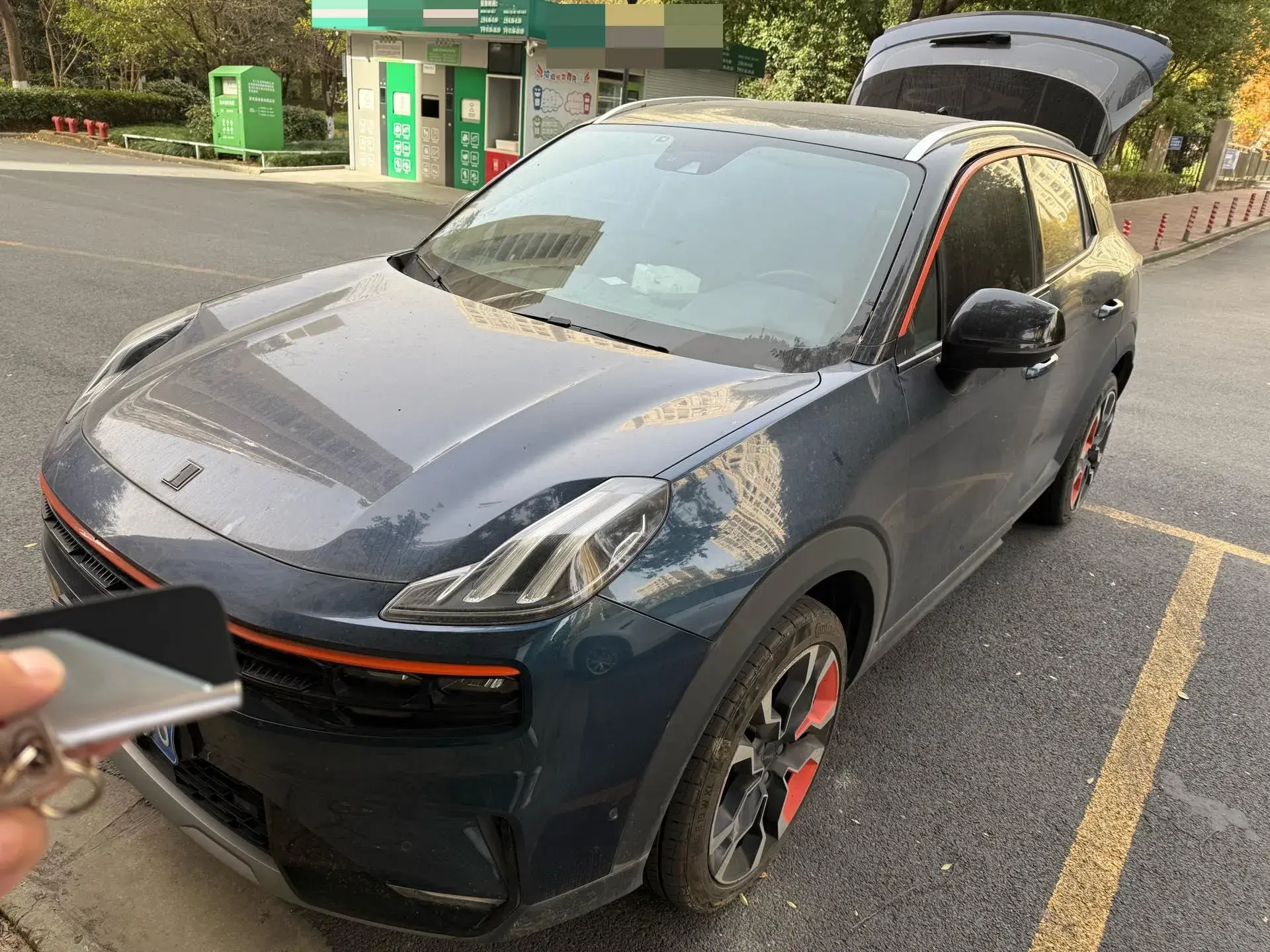 2020 LYNK&CO 06 view 1