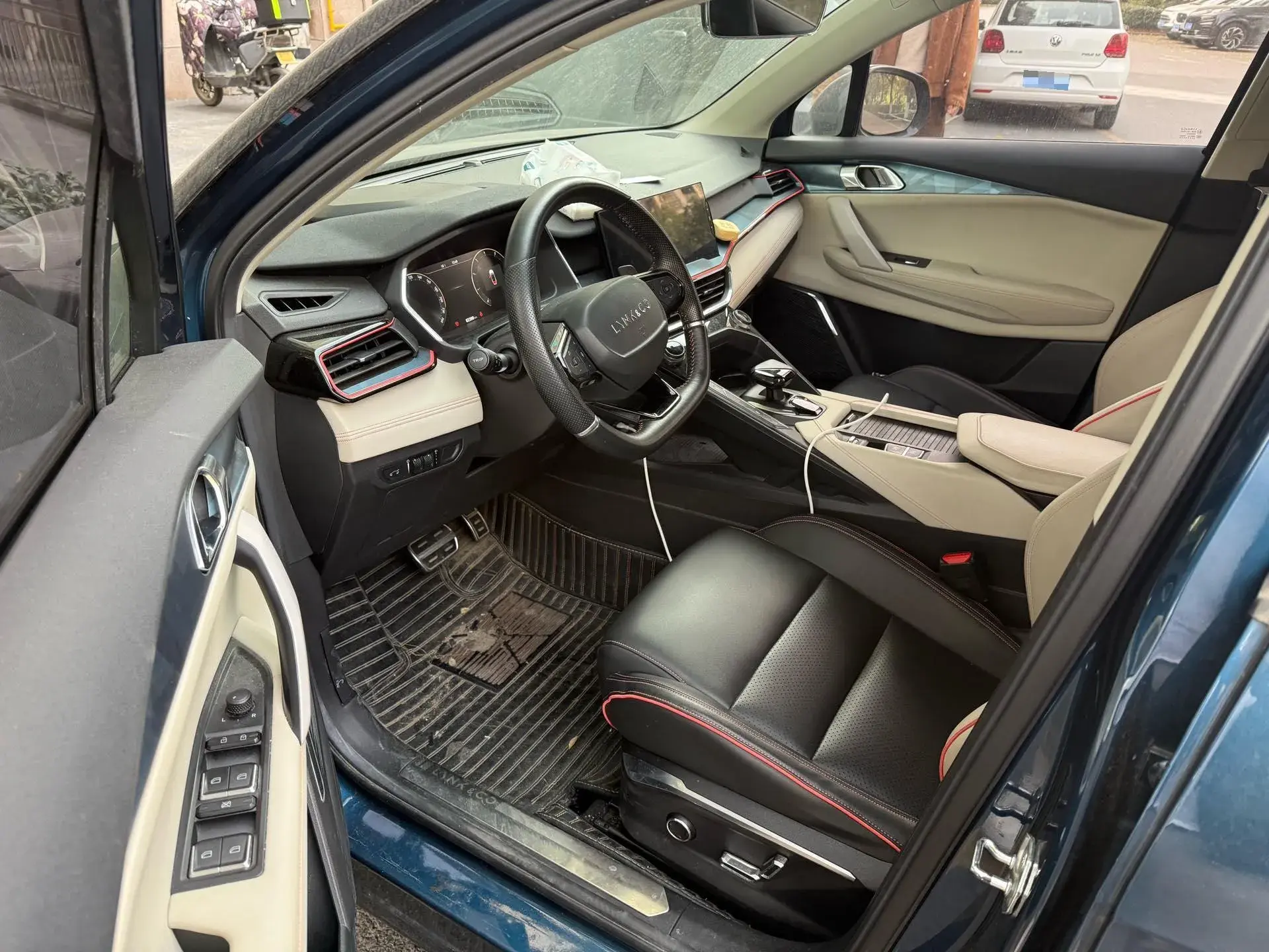 2020 LYNK&CO 06 thumbnail 2