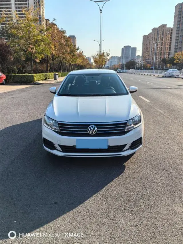 2019 VOLKSWAGEN LAVIDA thumbnail 2