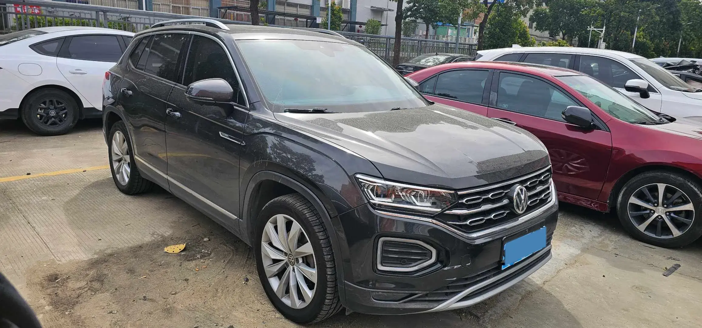 2020 VOLKSWAGEN TAYRON thumbnail 3