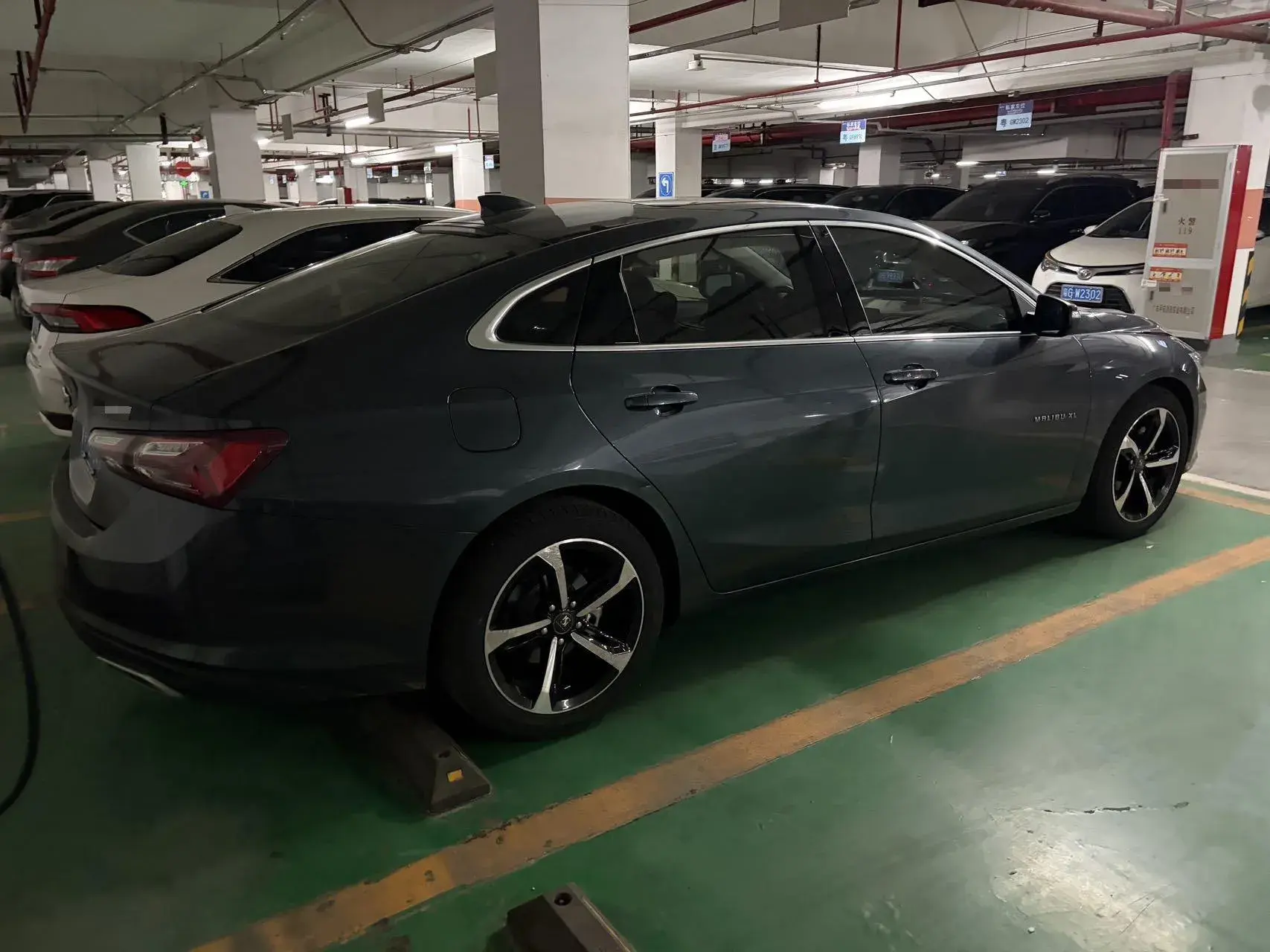 2020 CHEVROLET MALIBU thumbnail 3