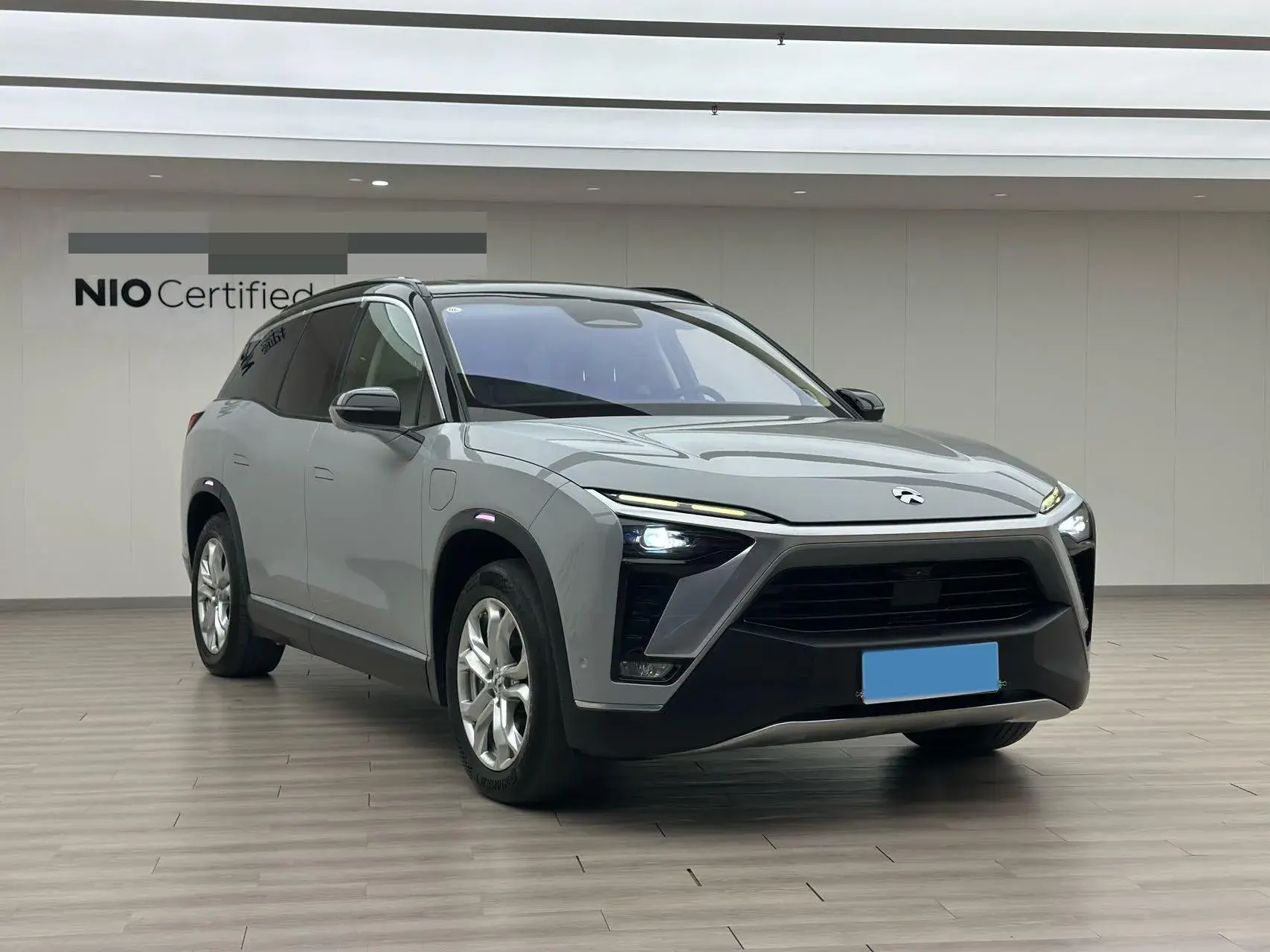 2020 NIO ES8 thumbnail 4