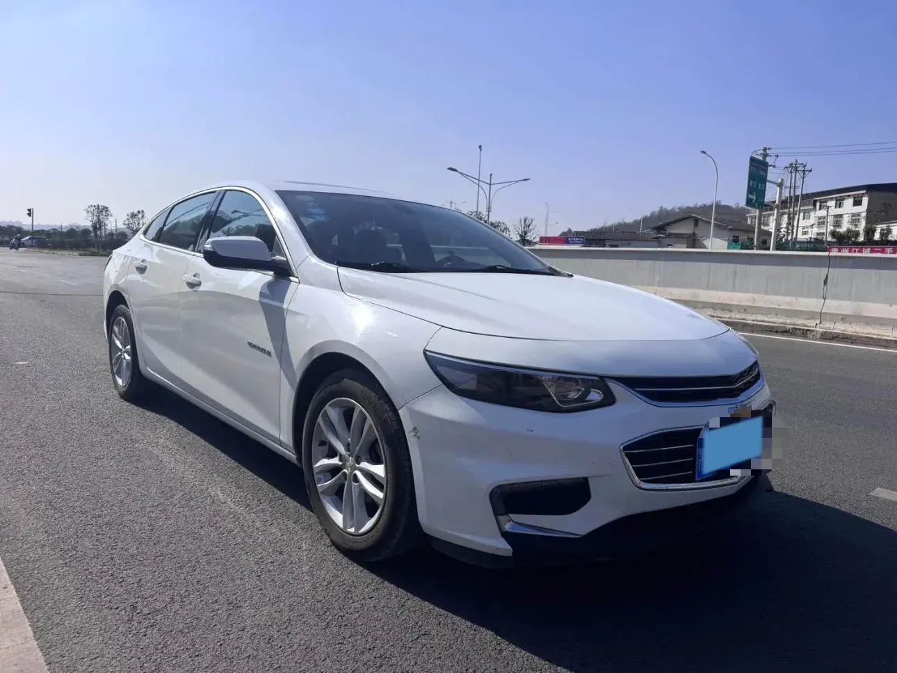 2018 CHEVROLET MALIBU thumbnail 3
