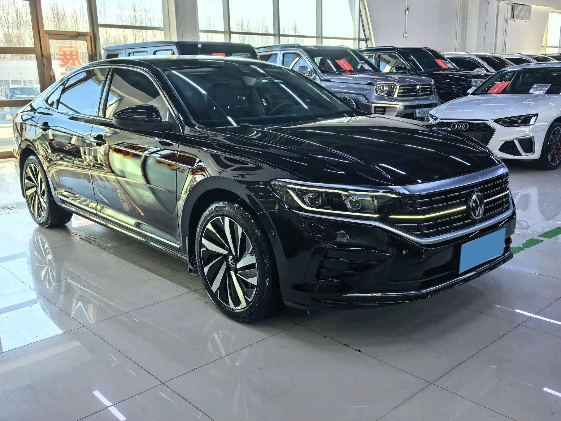 2024 VOLKSWAGEN PASSAT thumbnail 3