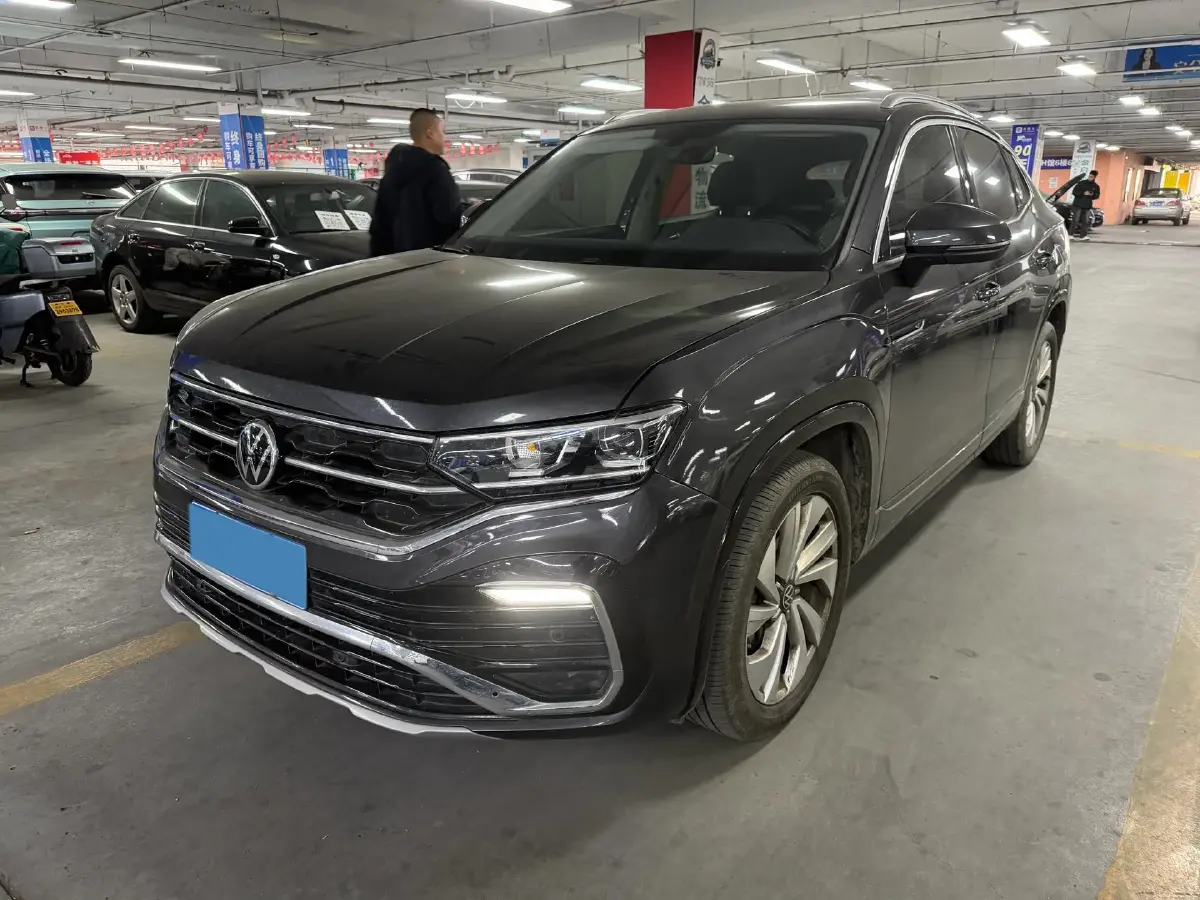2020 Volkswagen Tayron X 2.0T 186HP L4 7DCT