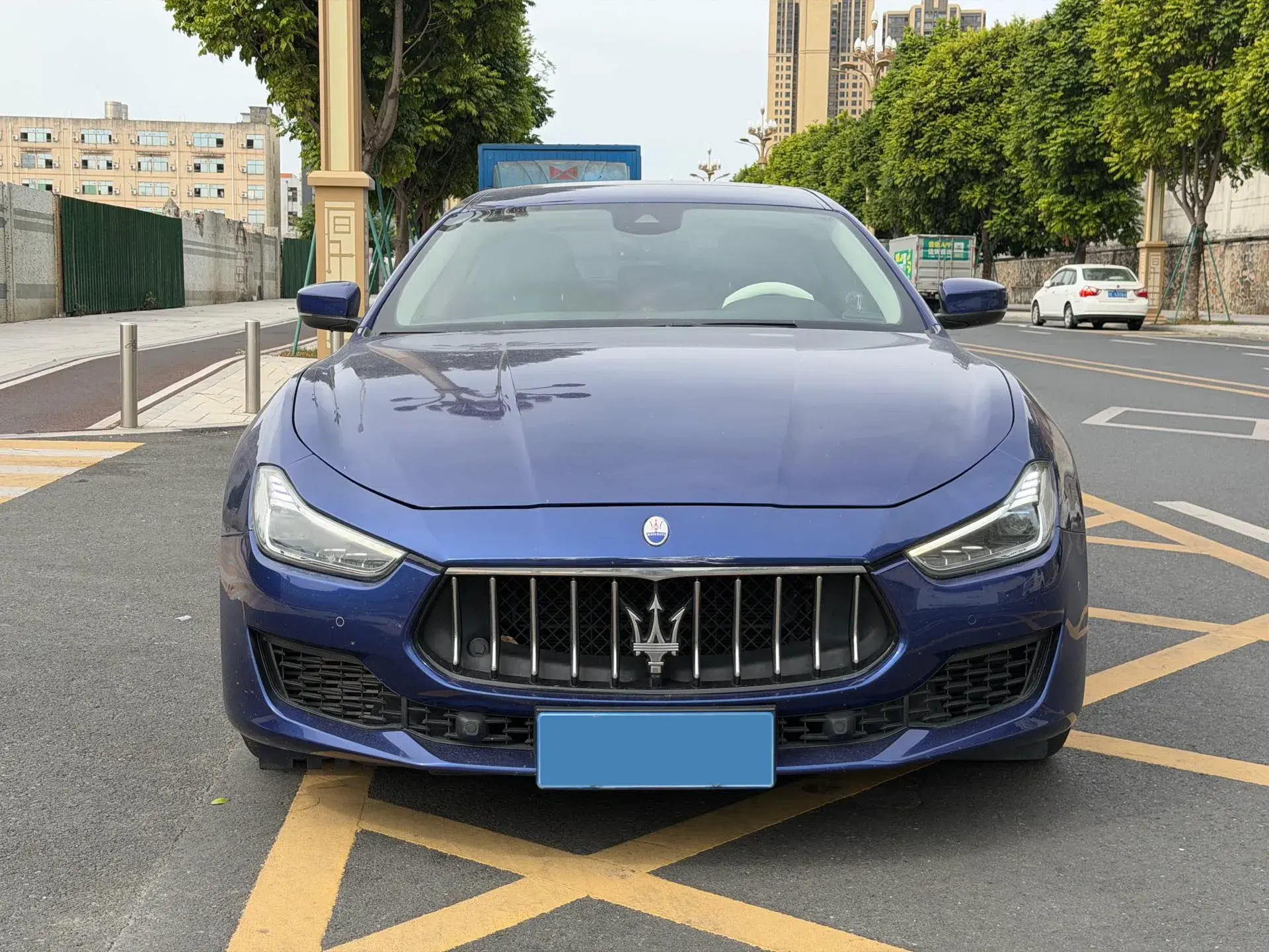 2018 MASERATI GHIBLI thumbnail 2