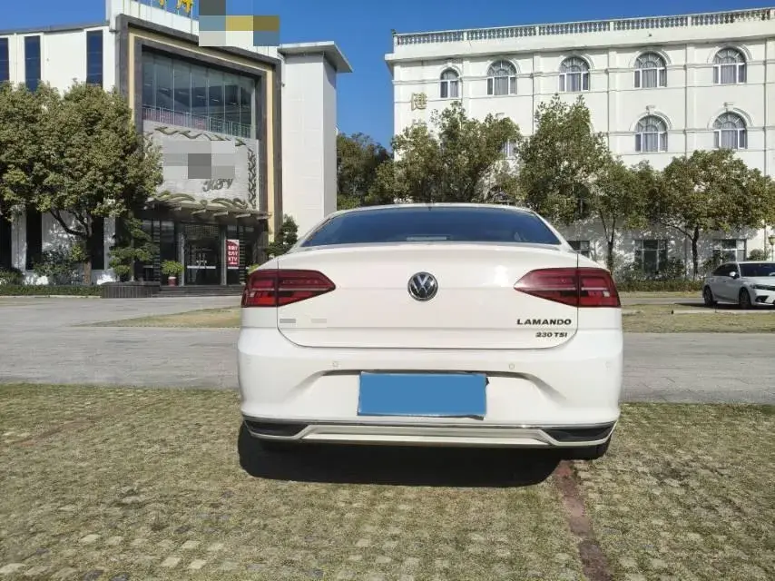 2021 VOLKSWAGEN LAMANDO thumbnail 4