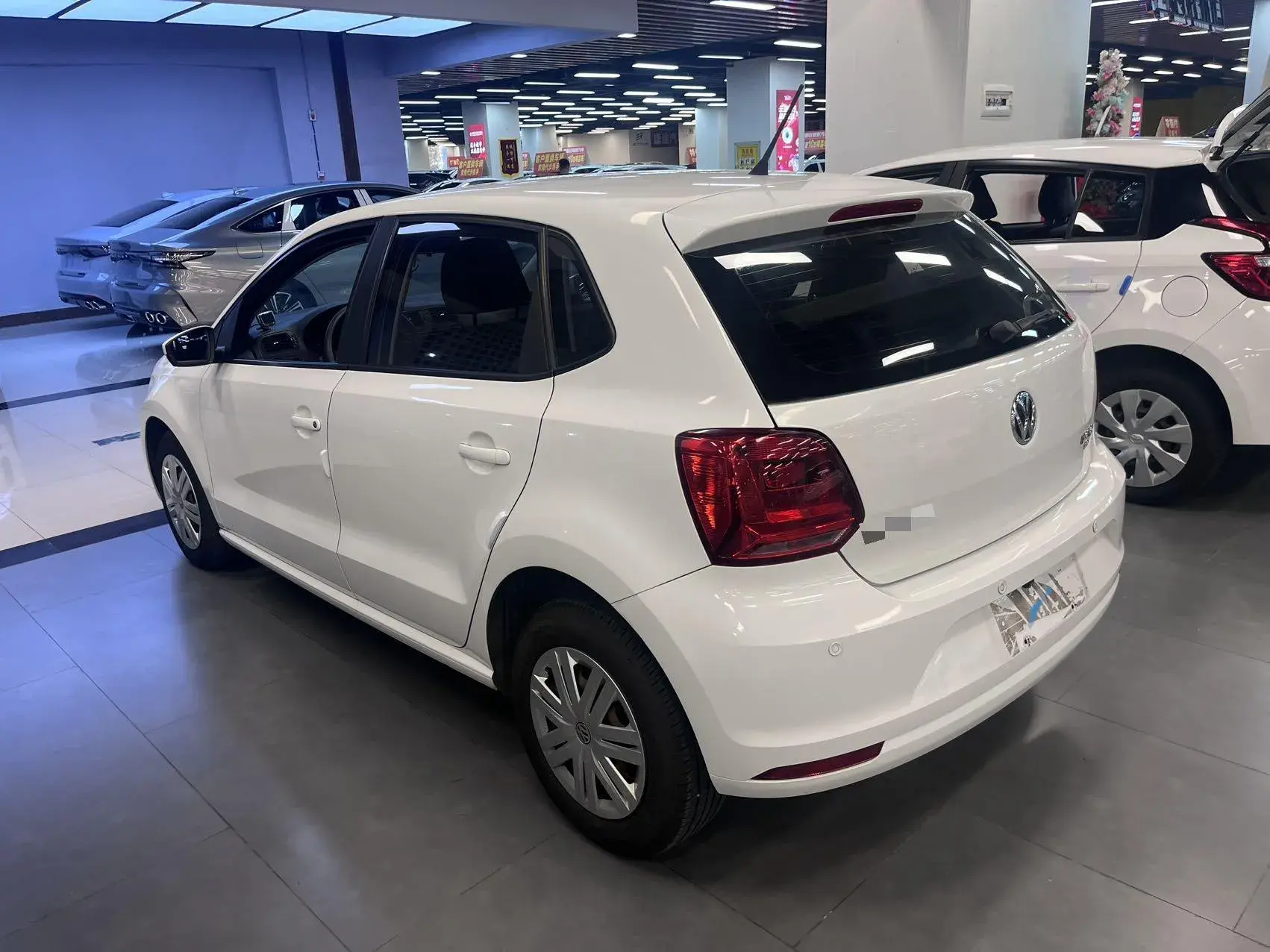 2018 VOLKSWAGEN POLO thumbnail 2