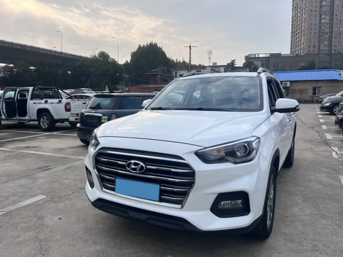 2018 HYUNDAI IX35 view 1
