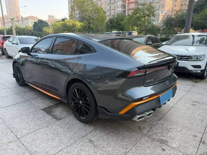 2024 ChangAn UNI-V 1.5T 188HP L4 7DCT,autocango,china used car exporter,china ev exporter,chinese used car exporter,chinese used ev exporter