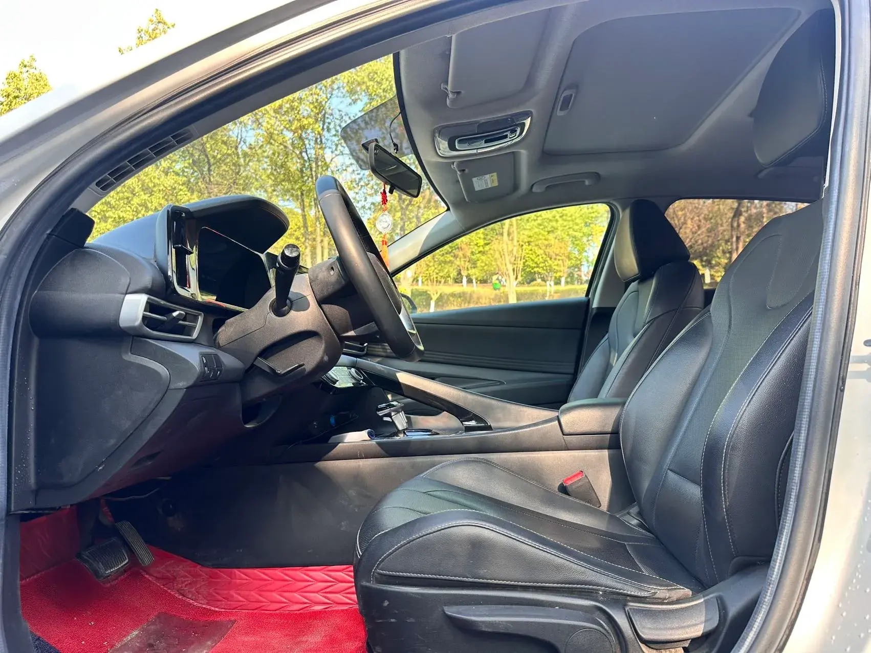 2021 HYUNDAI ELANTRA thumbnail 4