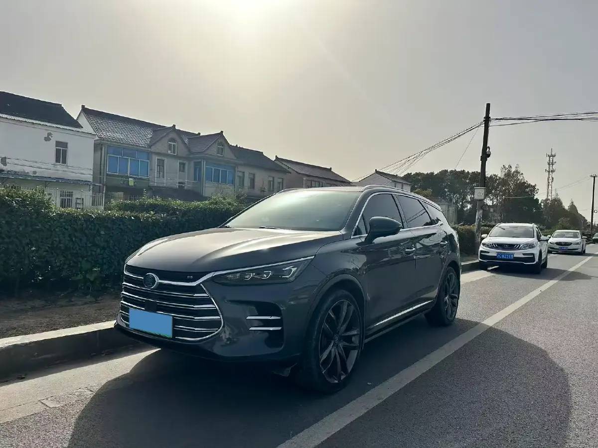 2018 BYD Tang 2.0T 205HP L4 6DCT PHEV 23.97KWH
